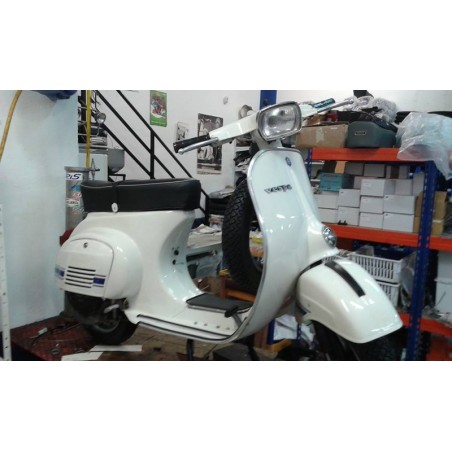 VESPA PRIMAVERA 125 BLANCA