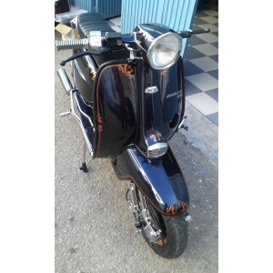 LAMBRETTA LI-150 S3 BURDEOS
